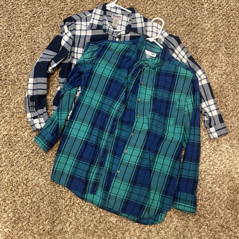Lot of 2 Flannels
